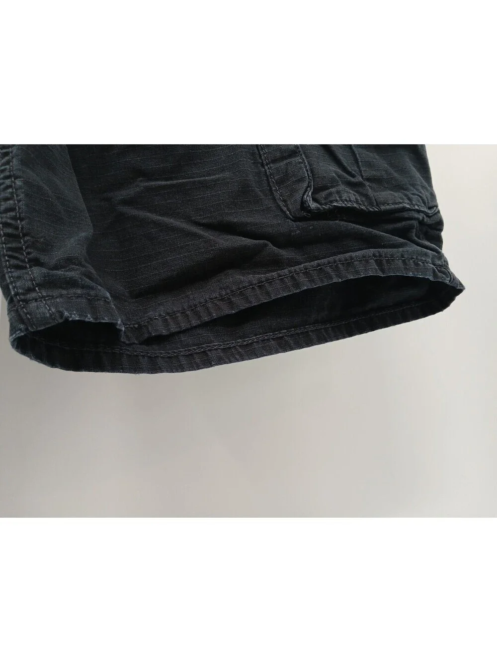 Levi's Cargo Shorts Mens 36 Black Canvas Utility Pockets Casual Outdoor Work